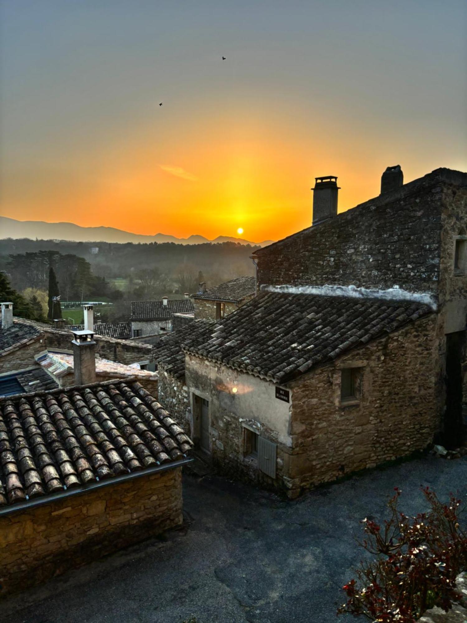 La Vie De Chateau Grignan Exterior foto